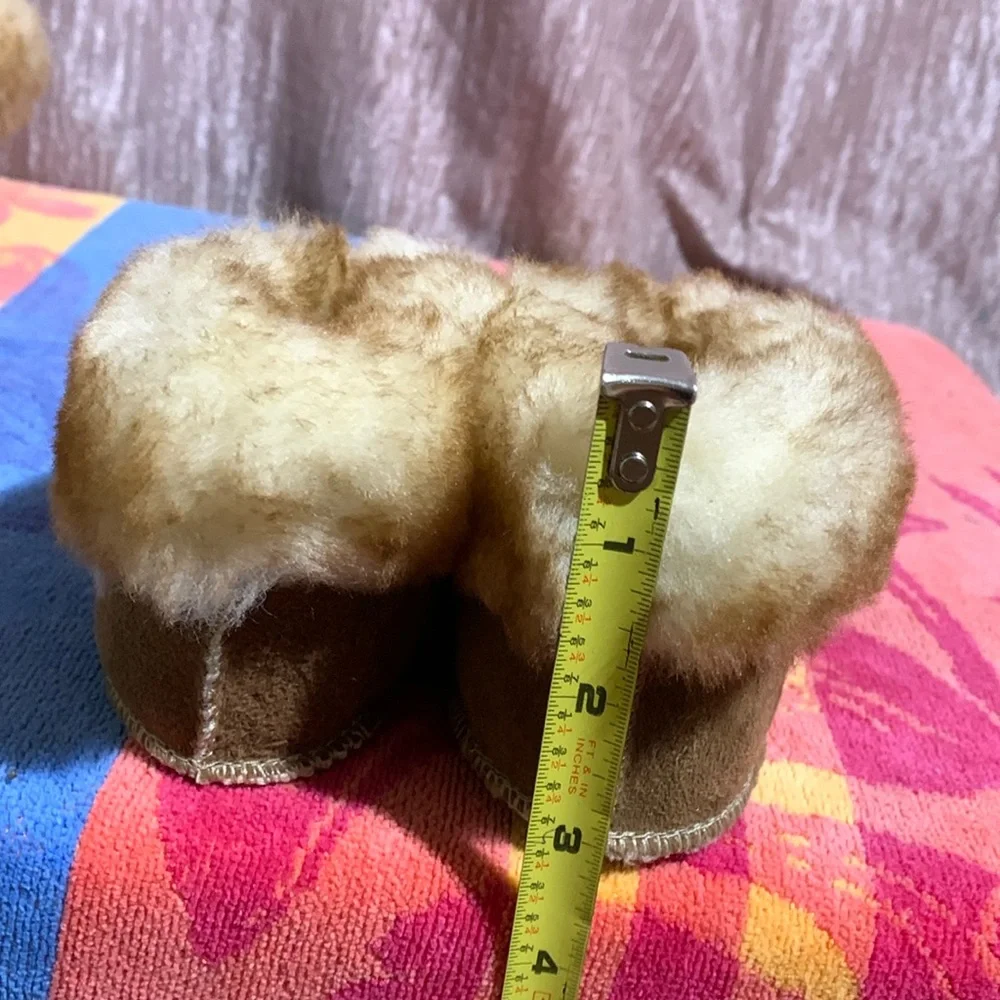 Mountain Sheepskin Moccasins Baby Shoes Small Infant Toddler Brown Tan New
